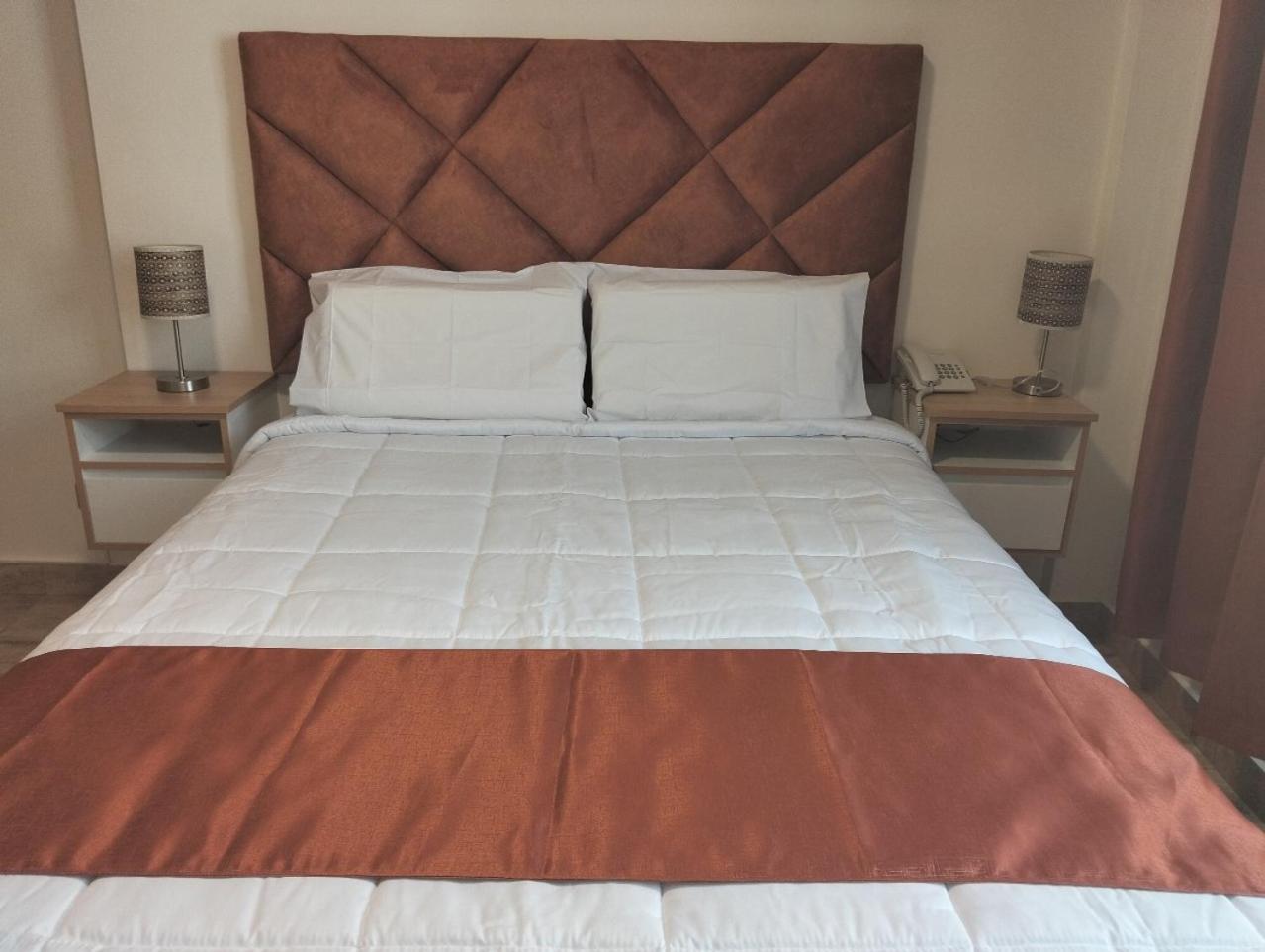 Hotel Soul Mate Inn Лима Екстериор снимка