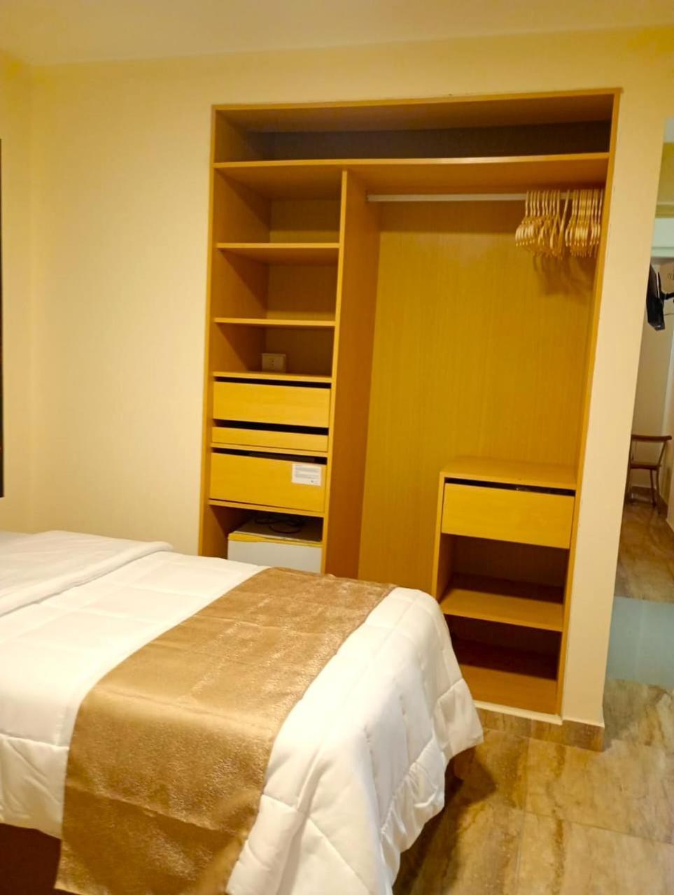 Hotel Soul Mate Inn Лима Екстериор снимка